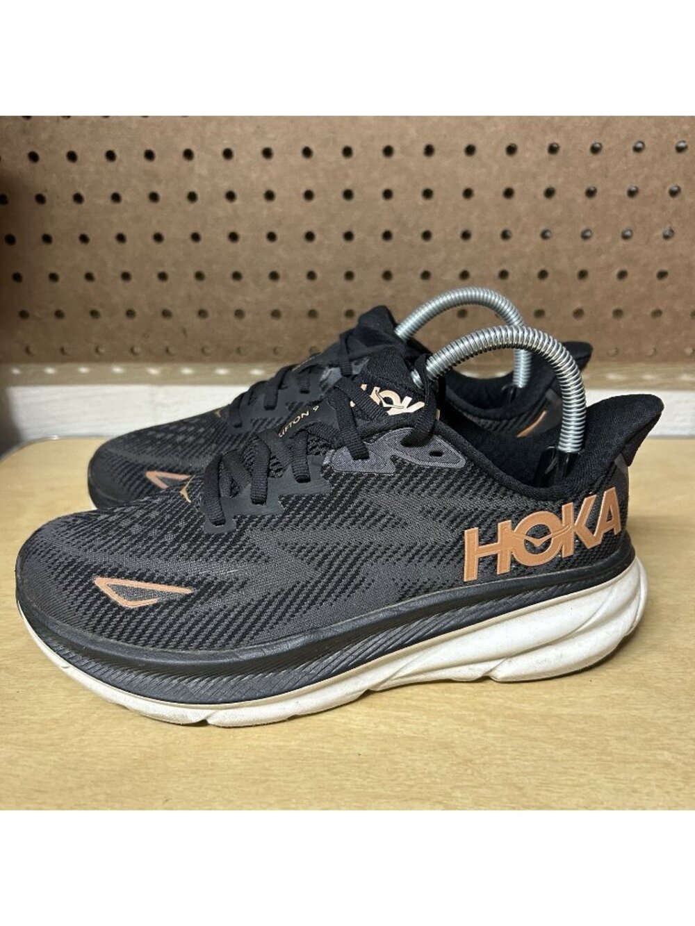 Hoka One One Clifton 9 Womens Size 6.5D Black Athletic Running Shoes Sneakers
